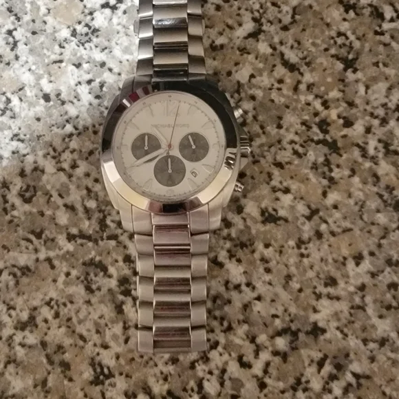 Michael kors watch unisex NWOT steel color 8242 style all links final price - Picture 6 of 6